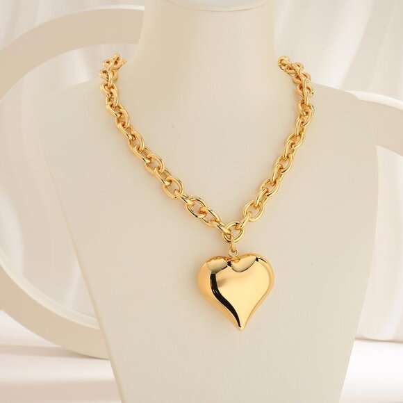 Bold Gold Choker Necklace with Heart Pendant - 9mm Copper Chain, Luxurious and S - Picture 6 of 6